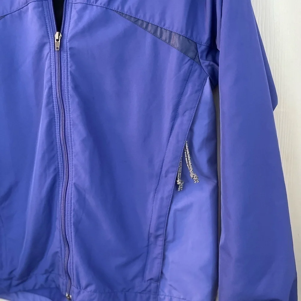 Patagonia womens in lovely periwinkle blue 2 tone soft shell jacket- size: Small - Picture 4 of 9